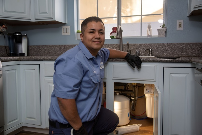 Garbage Disposal repair in Country Walk